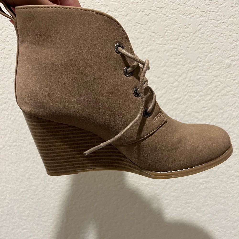 Nautica Beige Wedges